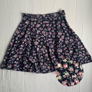 Sycamore | Vintage Floral Mini Skirt - Small